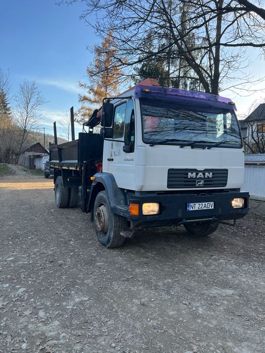 Man 18 tone cu macara forestieră!