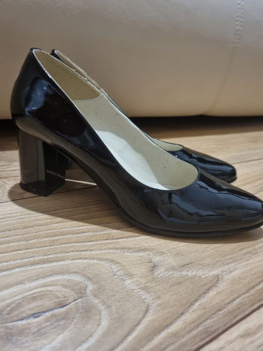 Pantofi dama piele lacuita 39