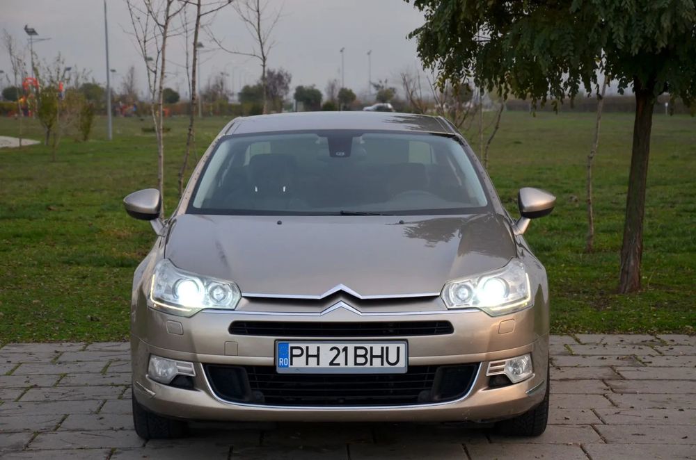 Citroën C5 Masina este in stare perfecta de functionare,mai multe detalii la tel.