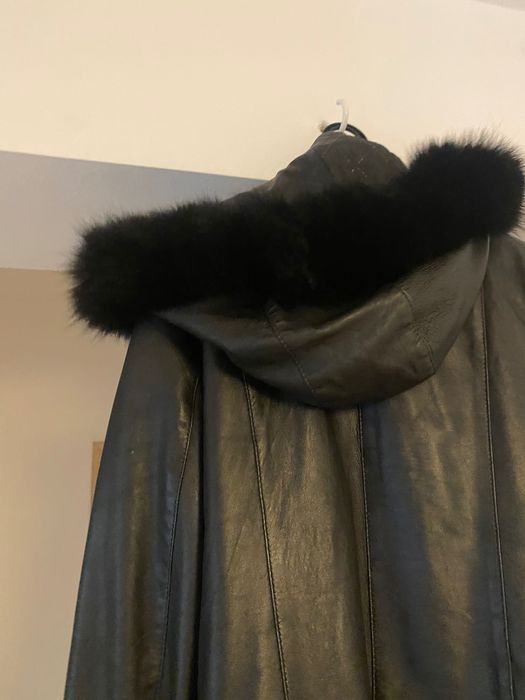 Haina din piele naturala