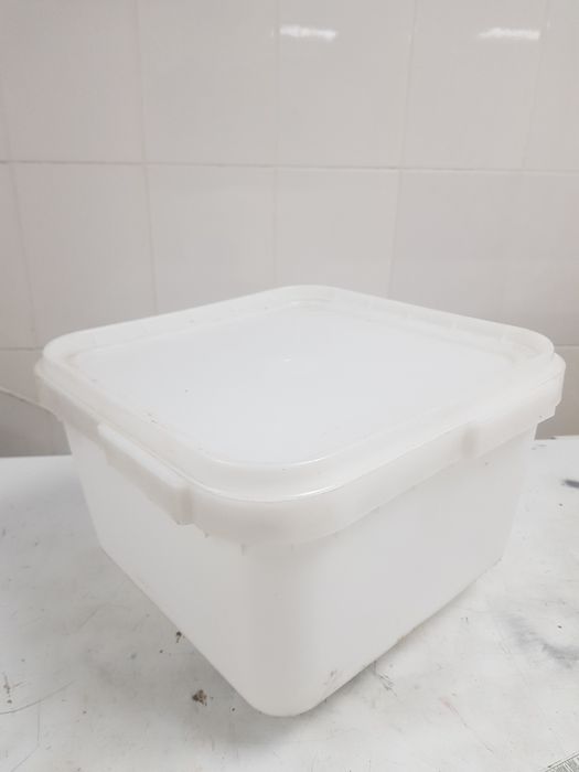 Пластиковый куботейнер 12 л для хранения меда и икры