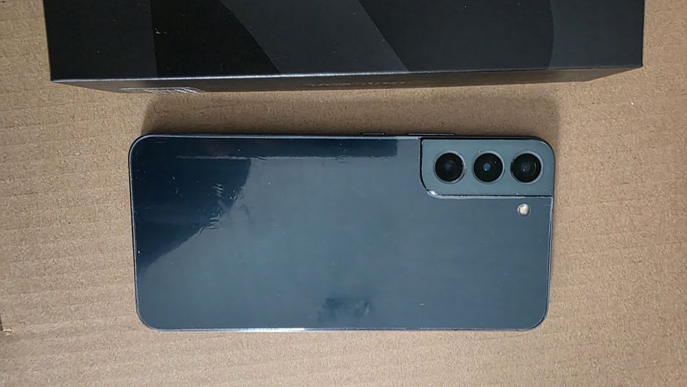 Samsung Galaxy S22 plus (+)