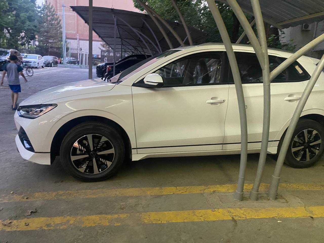 Продается новый BYD E2 готовый для оформления