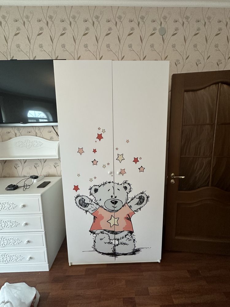 Продается тумба и шкаф детский