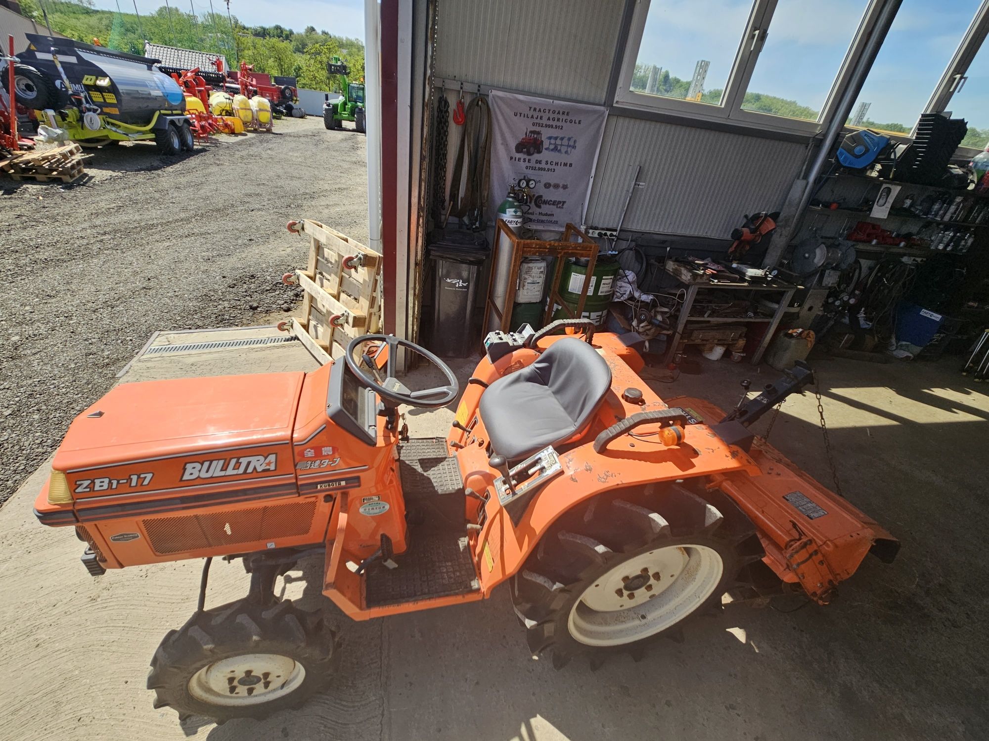 Tractor tractoras minitractor 4x4 17 cai
