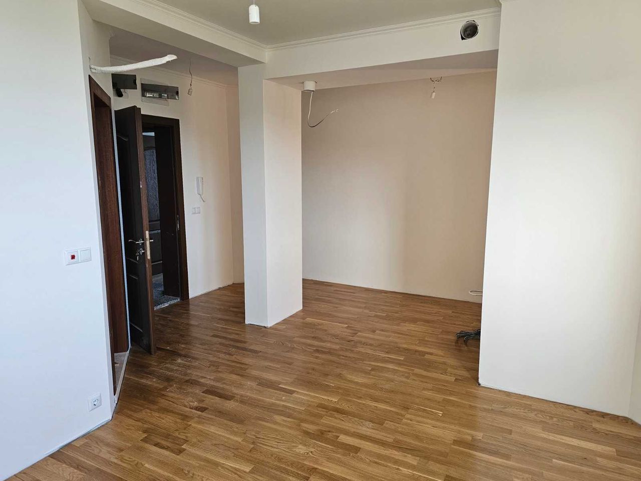 Продава се Двустаен апартамент в Балчик - 78 кв.м за 1270 €/кв.м - Снимка #4