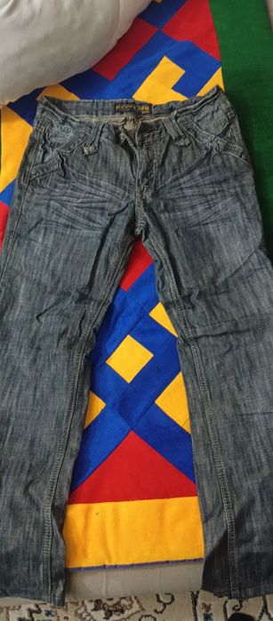 Джинсы баггу красивые