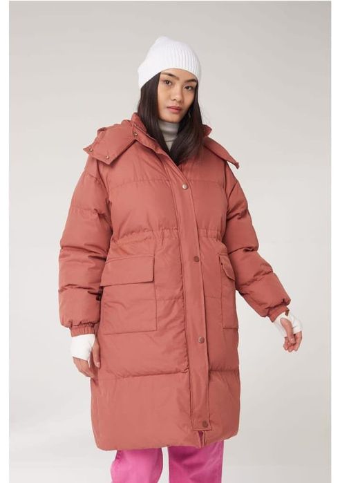 Продается зимний пуховик