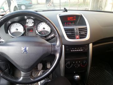Peugeot 207 1.6 HDI ПЕЖО 207