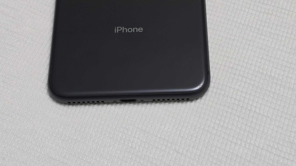 Iphone 8+ 10/10 ca din magazin! (Rar)