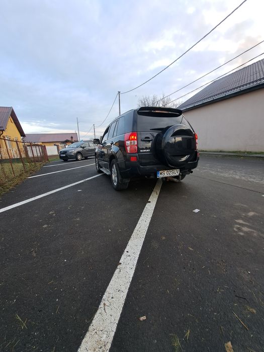Vând  schimb cu autoutilitara  Suzuki Grand Vitara 4×4