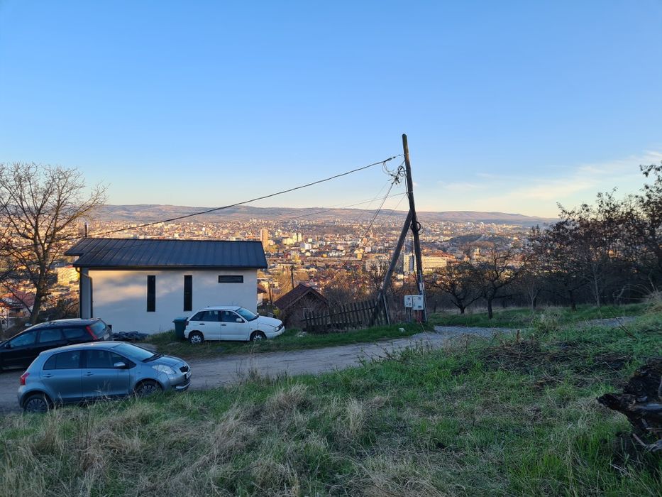 Vând teren intravilan, 2700 mp