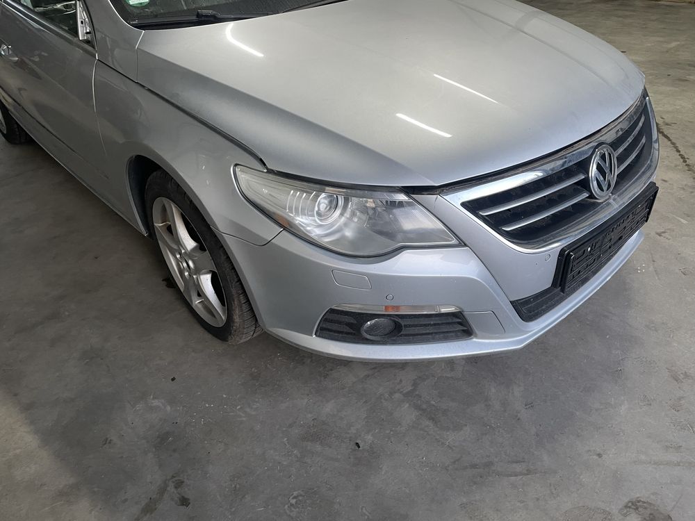 Vand capota motor Volkswagen Passat CC impecabila
