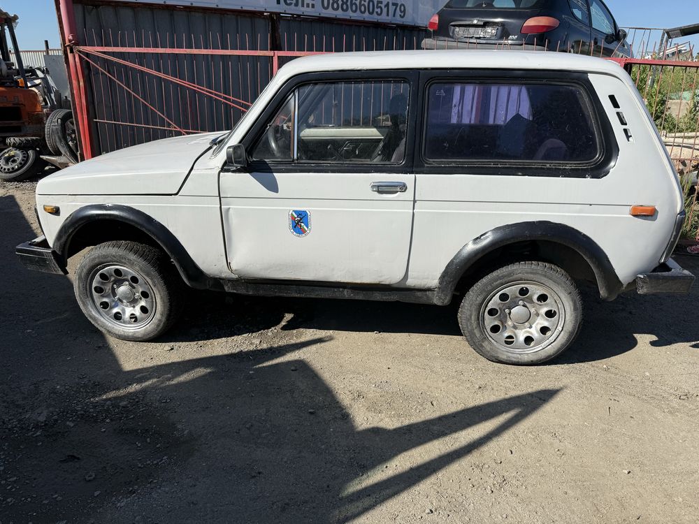 Лада нива 1.7 безниз за части