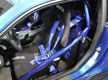4 или 6 точков спортен колан с кръгово заключване Sparco син