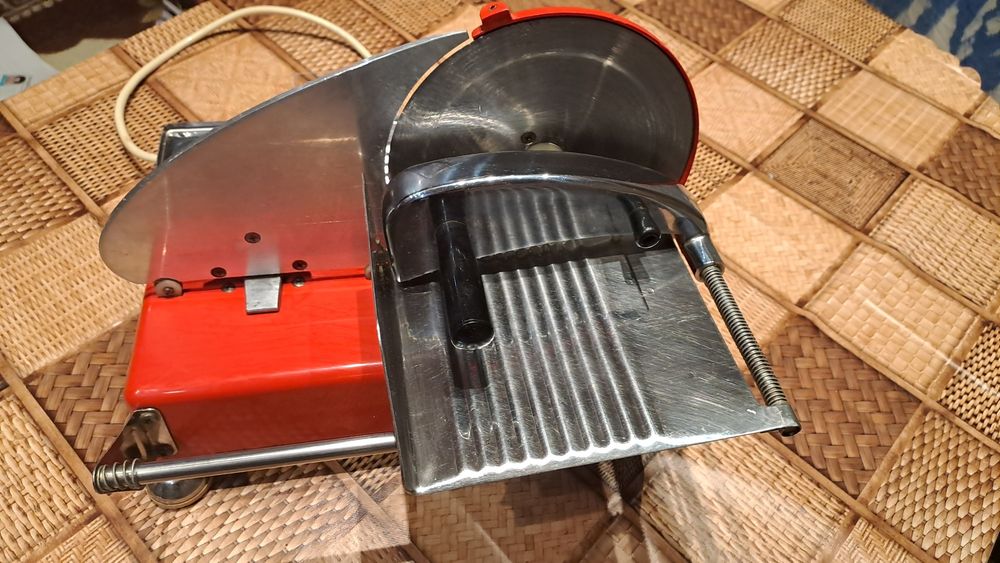 Машина за рязане на  колбаси  quick mill vintage