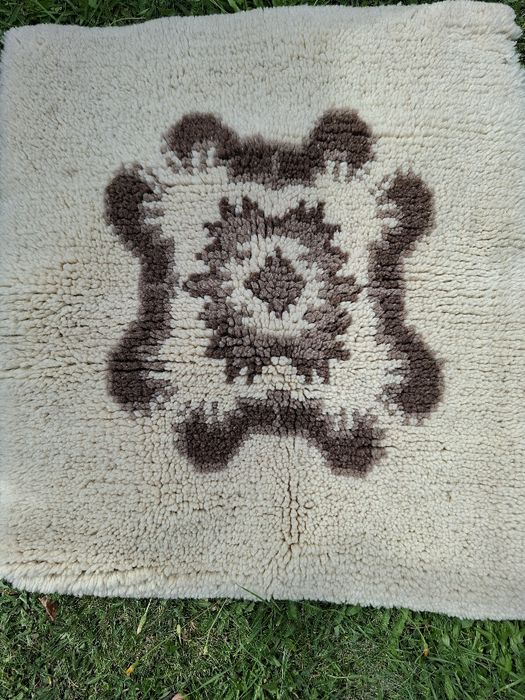 Ръчно тъкани китеници/губери.Ръчно изработени 100 процента от вълна