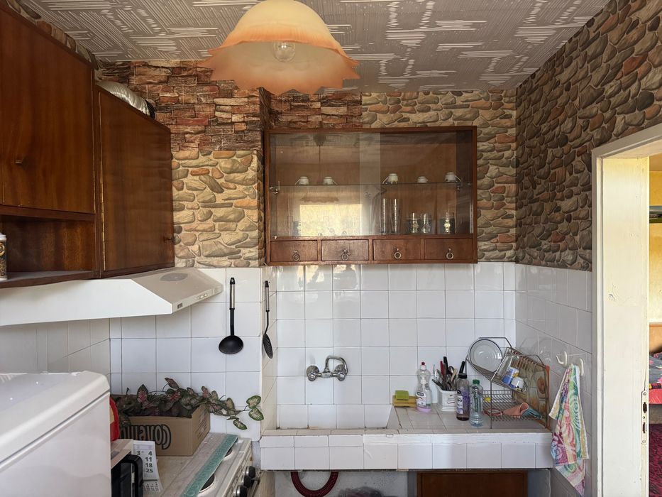 Просторен Едностаен- кв. Здравец Изток