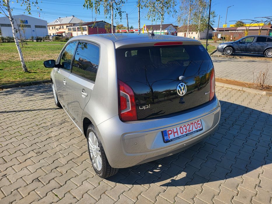 VW UP! 2014 , carte RAR,  garantie
