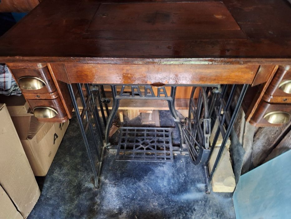 Masina de cusut Lada Tip.Singer