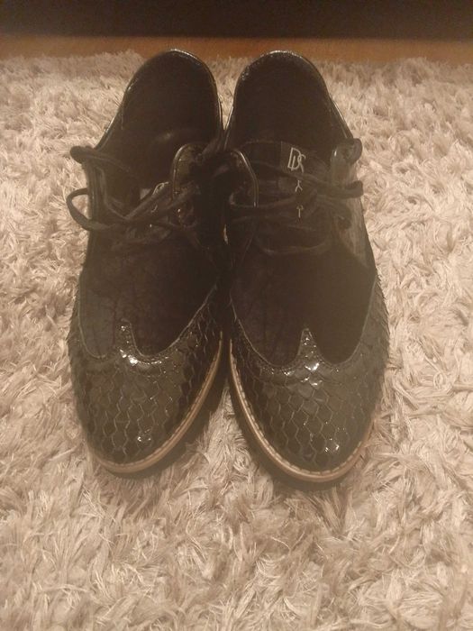 Дамски спортно елегантни обувки