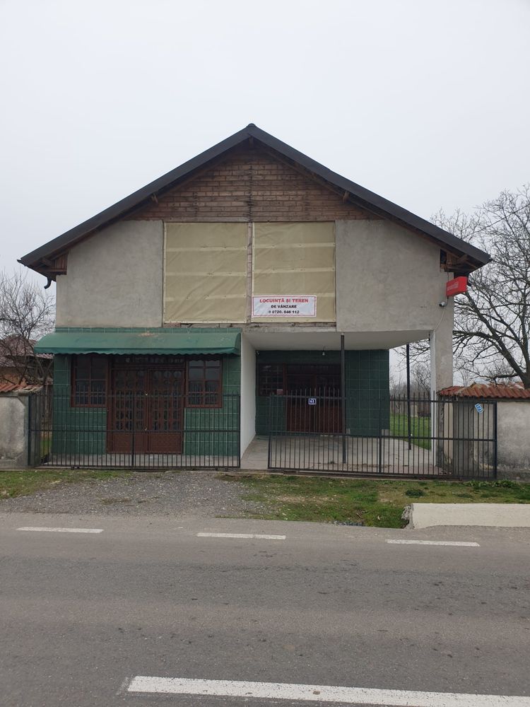Casa si teren de vanzare