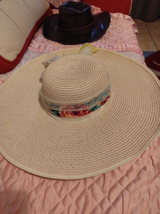 Pălărie doamna .