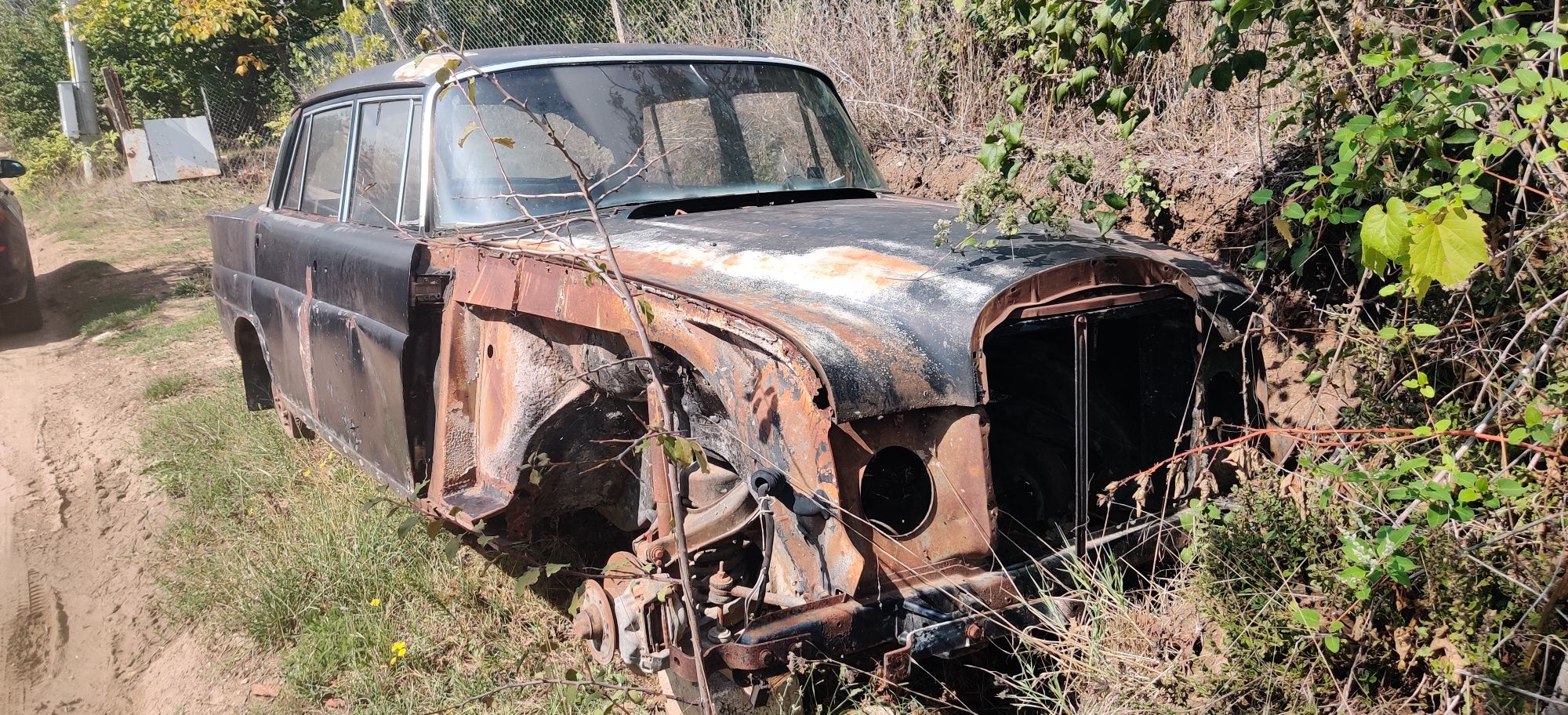 Мерцедес W110, 1966г. на части