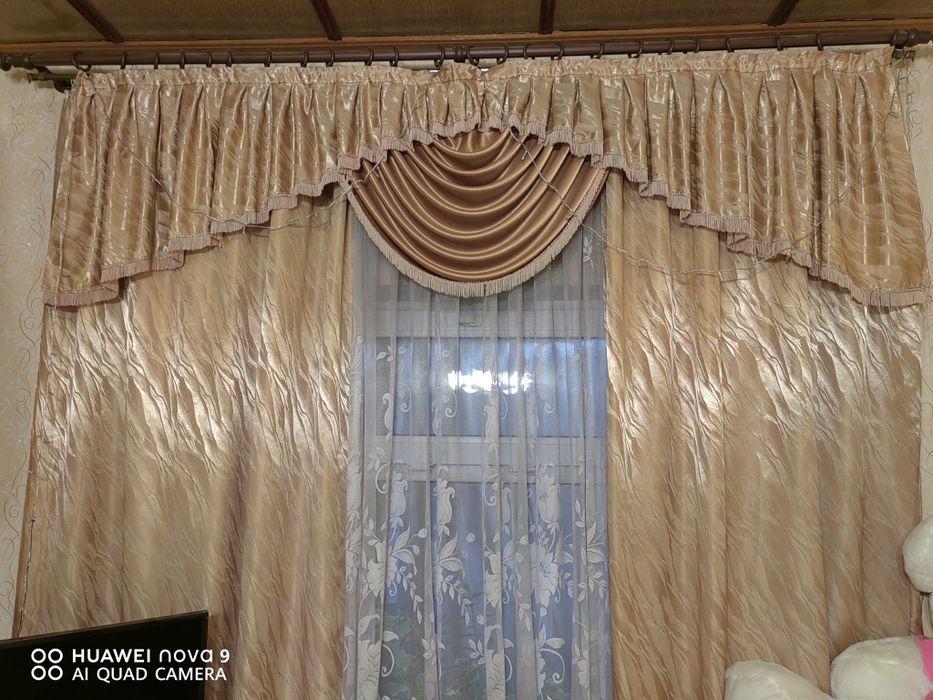 Продам шторы на 4 окна, для зала, гостиной