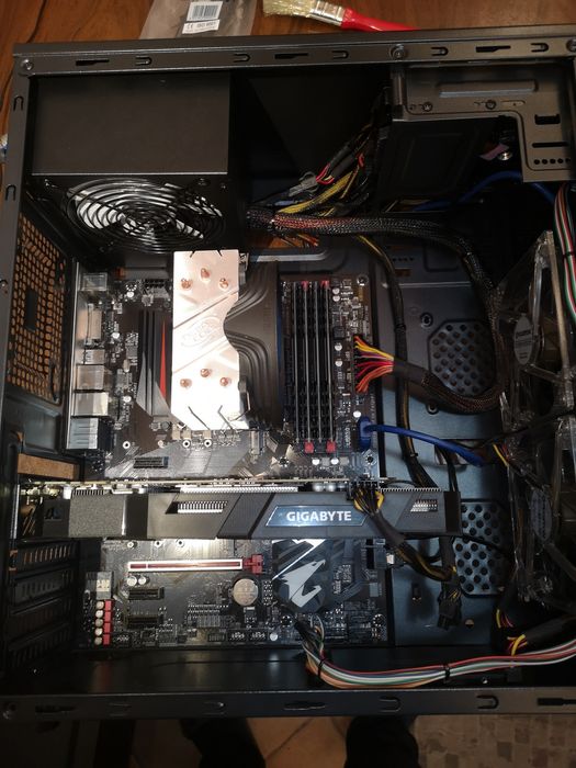 Pc Gaming gtx 1070 8GB oc I5 8400