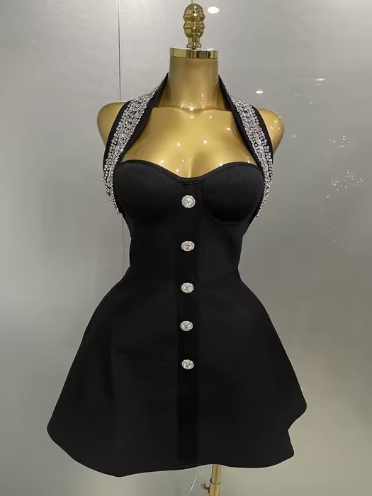 Рокля от бандажна материя