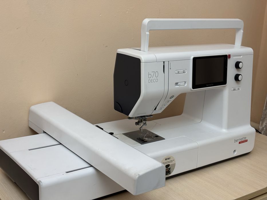 Bernette B70deco швейные машина