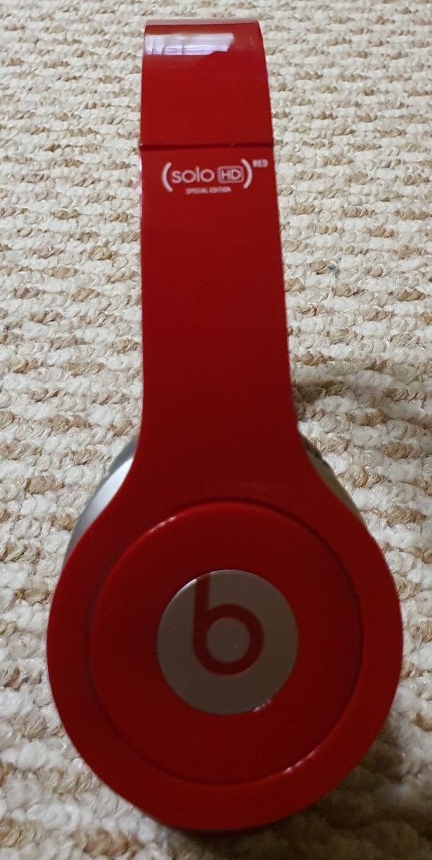 Beats Solo HD Red Edition