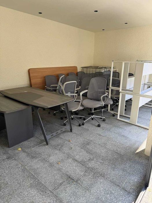 Стол и кресло 16 шт в хорошем состоянии