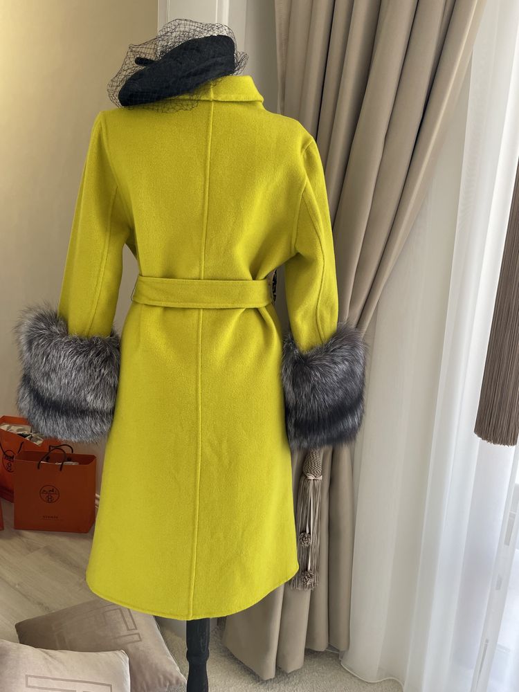 Дамско палто от лама и сибирска лисица С-М