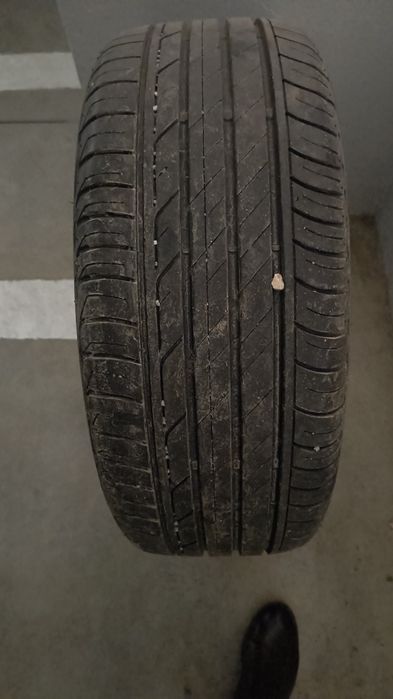 Vând anvelope stare bună