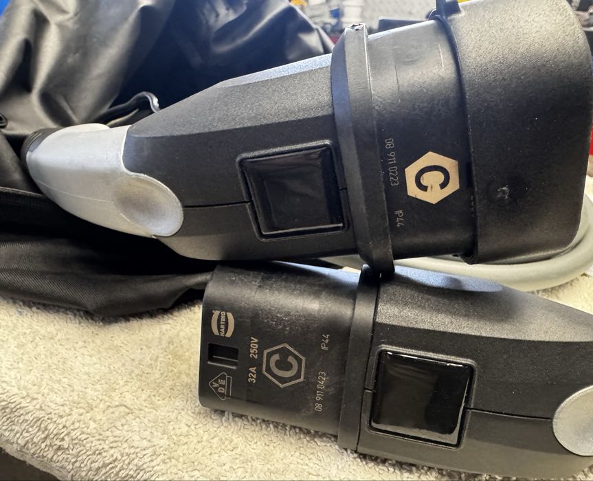 Оригинален Бмв кабел за зареждане на EV Автомобил и хибрид