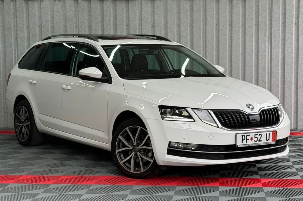 Skoda Octavia III●2.0 TDi●DSG●150 Cai●Matrix●Panoramic●Import Germania