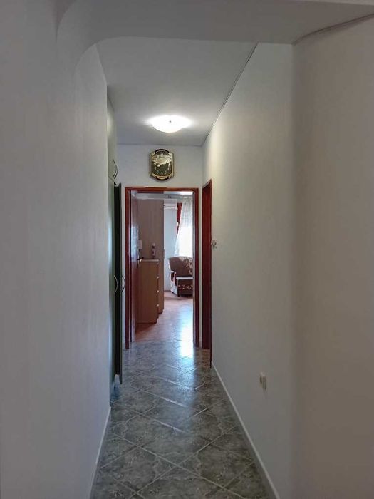 Дава се под наем Тристаен апартамент в София, Банишора - 130 кв.м за 700 € - Снимка #18