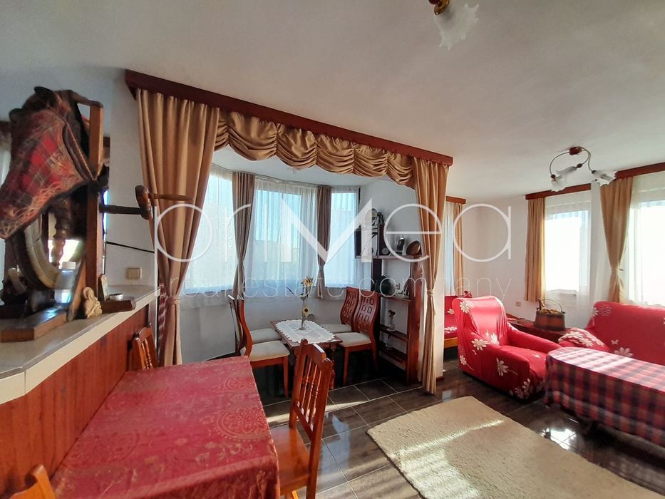 Дава се под наем Тристаен апартамент в Бургас, Сарафово - 86 кв.м за 346.8 € - Снимка #1