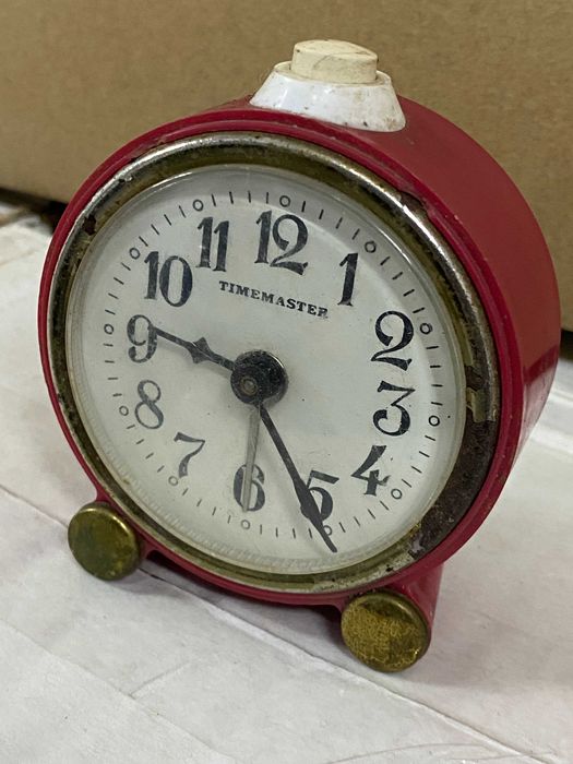 Ceas desteptator Aradora romanesc mecanic de masa