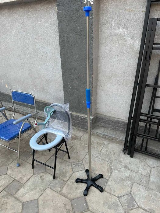 Штатив медицинской складной