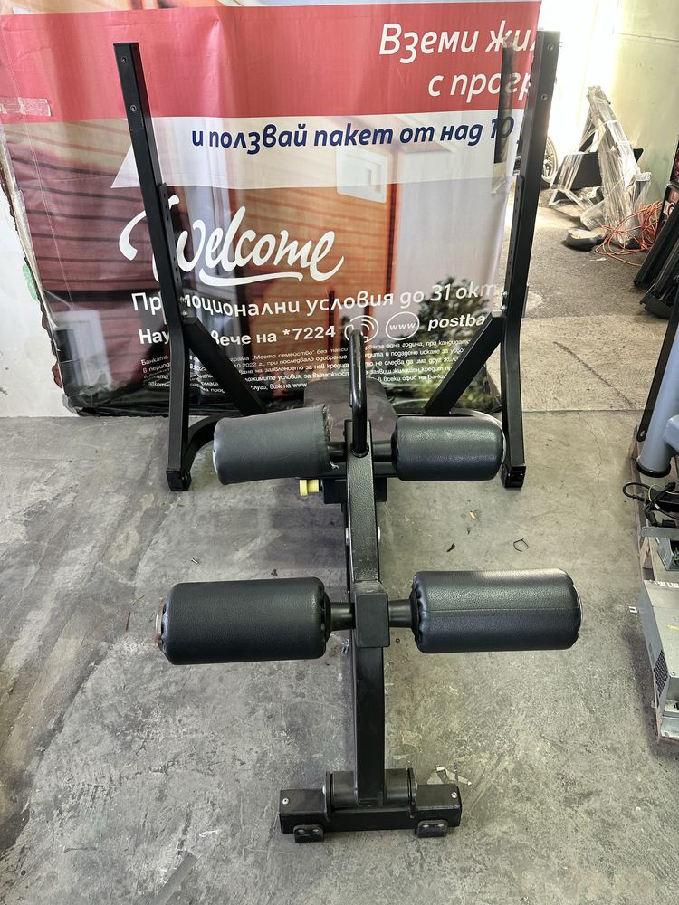 Technogym pure strenght - лежанка с обратен наклон