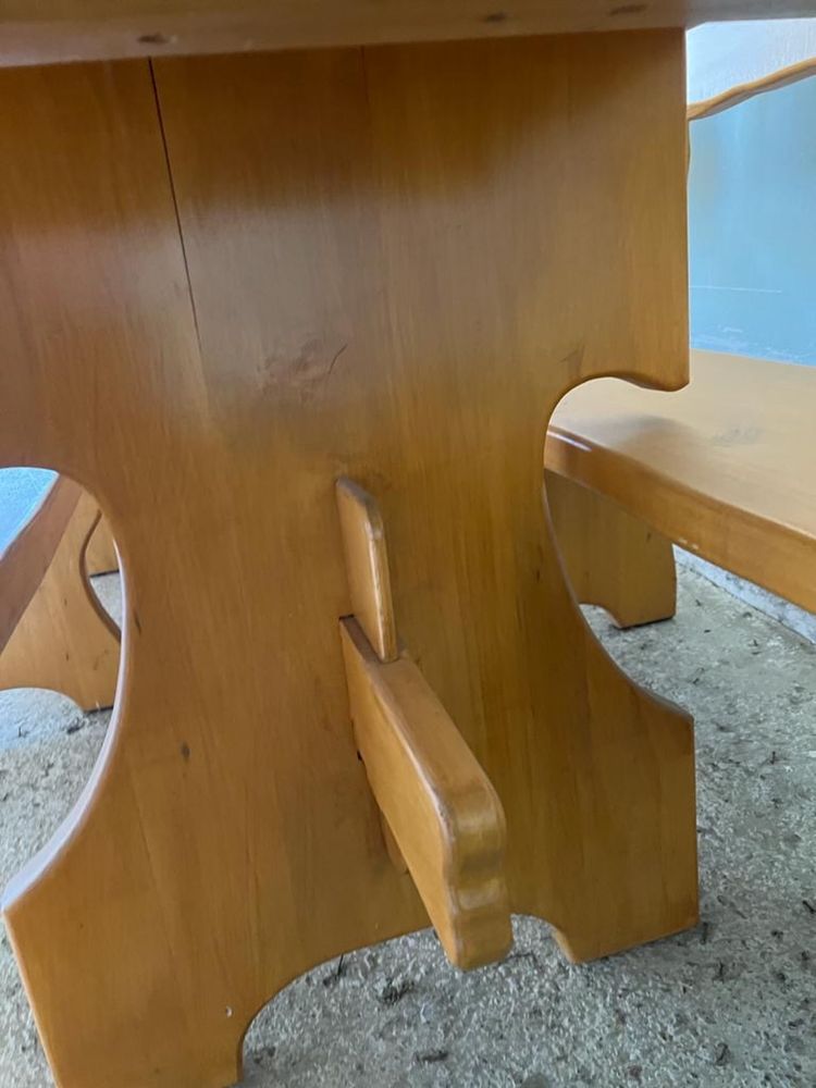 Vand masa si banci din lemn de tei