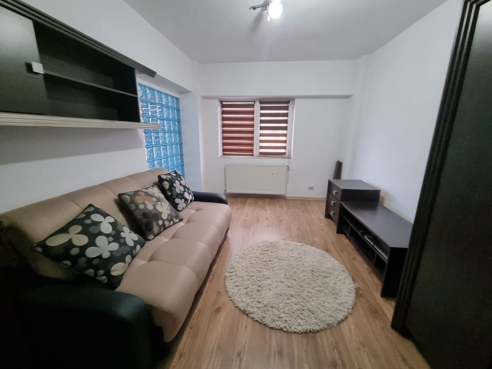 3 camere ultracentral Bacau