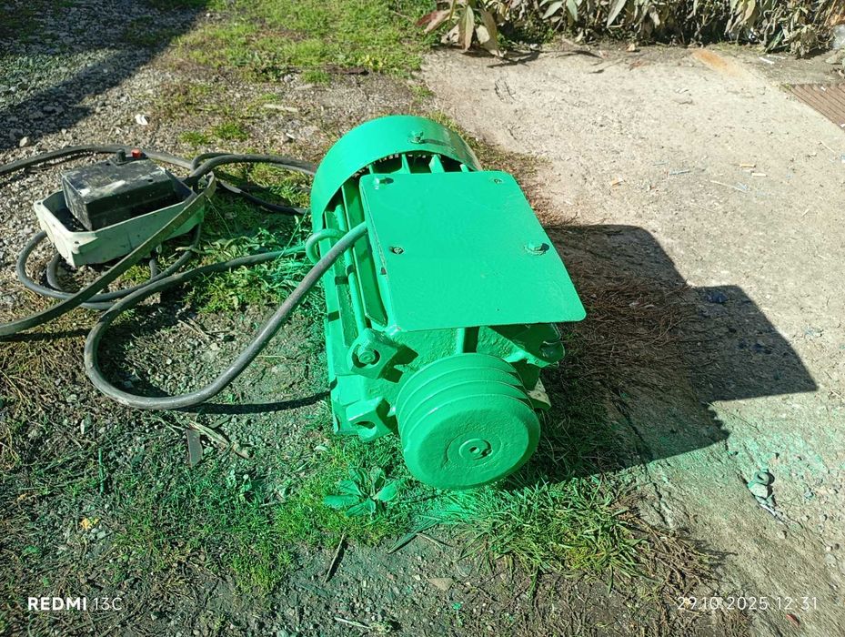 Фуражомелачка / Зърномелачка с чуков механизъм – 5.5 kW мотор