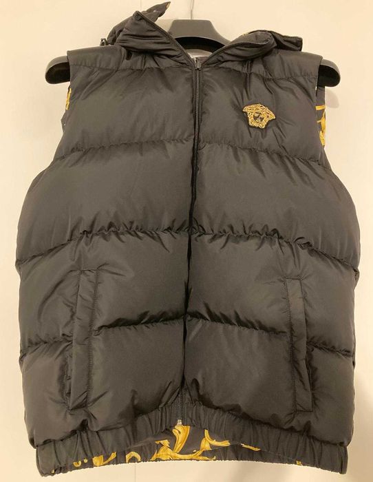 Vesta noua Versace, barbati, reversibila, marime S, usoara - 1999 lei