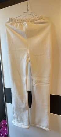Бял панталон с цип