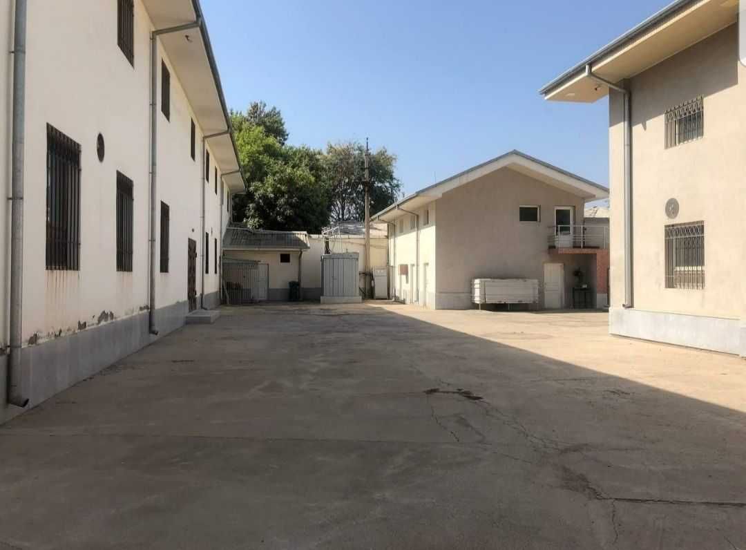 Юккоричирчикский р-он база 1800 м² 15-сот идеально под пищевое произв