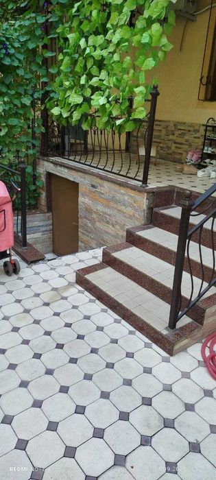 Продаётся 3/1/5 Карасу-1 С ремонтом 2 огорода Ор-р: Конечная автобусов